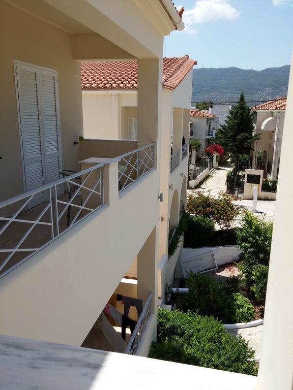 Villa Muses Poros Town Zimmer foto